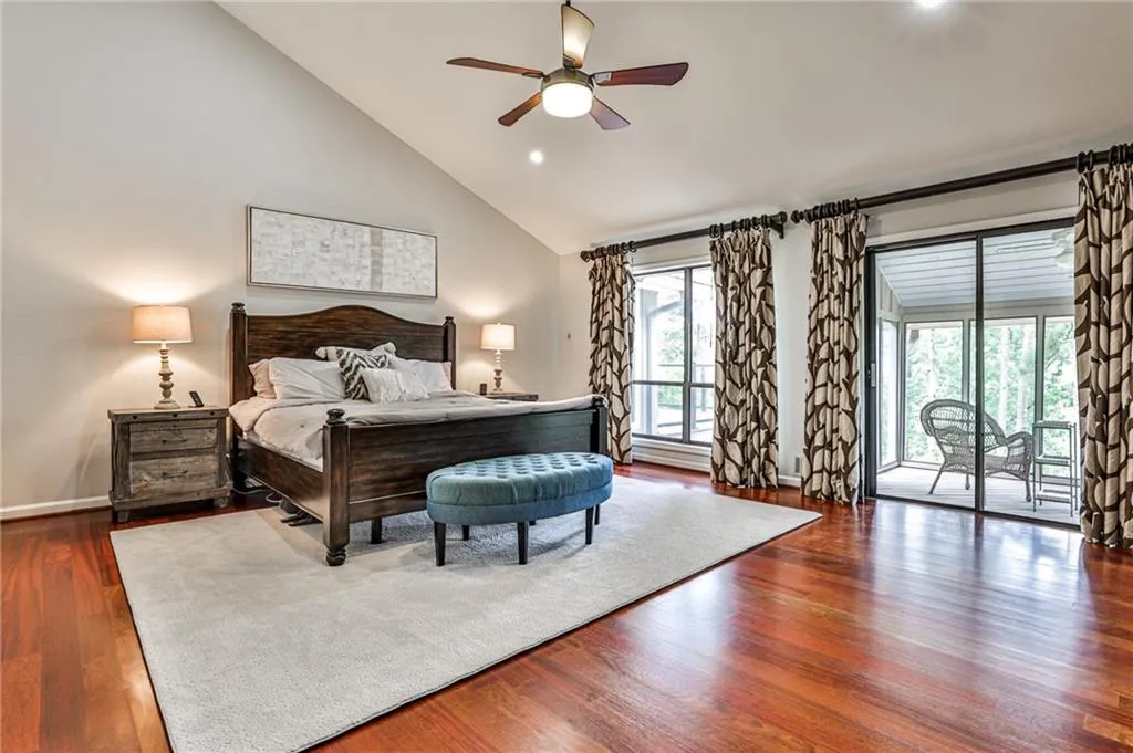 9615 Huntcliff Trace, Sandy Springs, Georgia 30350, 6 Bedrooms Bedrooms, ,5 BathroomsBathrooms,Residential,Sold,9615 Huntcliff Trace,7085946