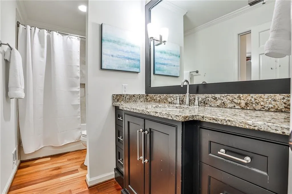 9615 Huntcliff Trace, Sandy Springs, Georgia 30350, 6 Bedrooms Bedrooms, ,5 BathroomsBathrooms,Residential,Sold,9615 Huntcliff Trace,7085946