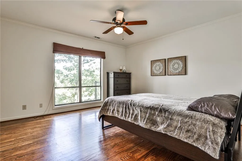 9615 Huntcliff Trace, Sandy Springs, Georgia 30350, 6 Bedrooms Bedrooms, ,5 BathroomsBathrooms,Residential,Sold,9615 Huntcliff Trace,7085946