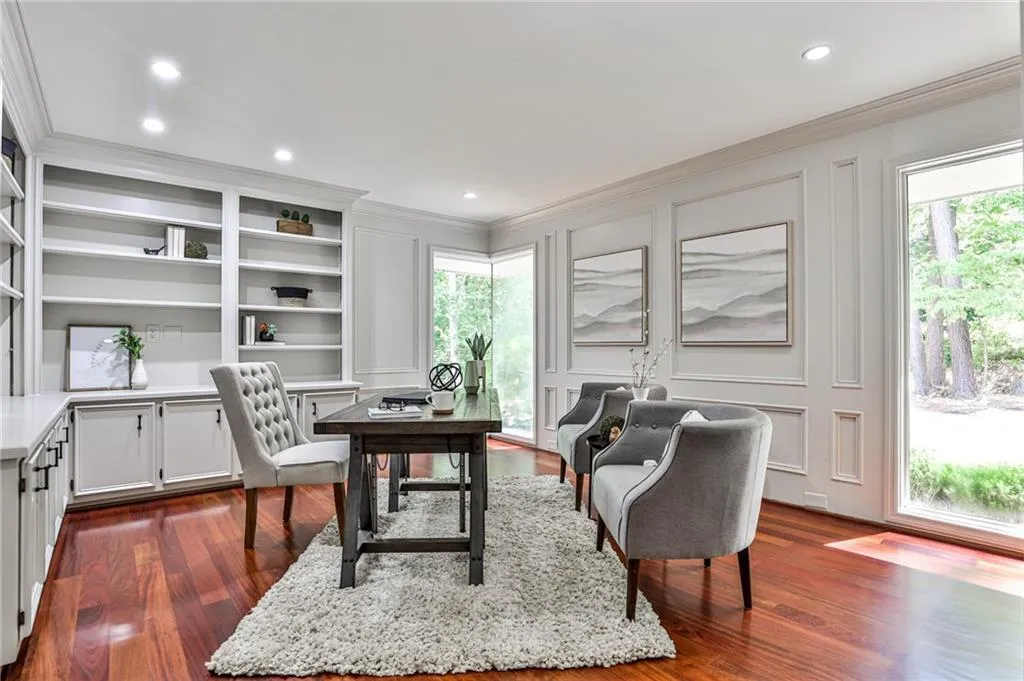 9615 Huntcliff Trace, Sandy Springs, Georgia 30350, 6 Bedrooms Bedrooms, ,5 BathroomsBathrooms,Residential,Sold,9615 Huntcliff Trace,7085946