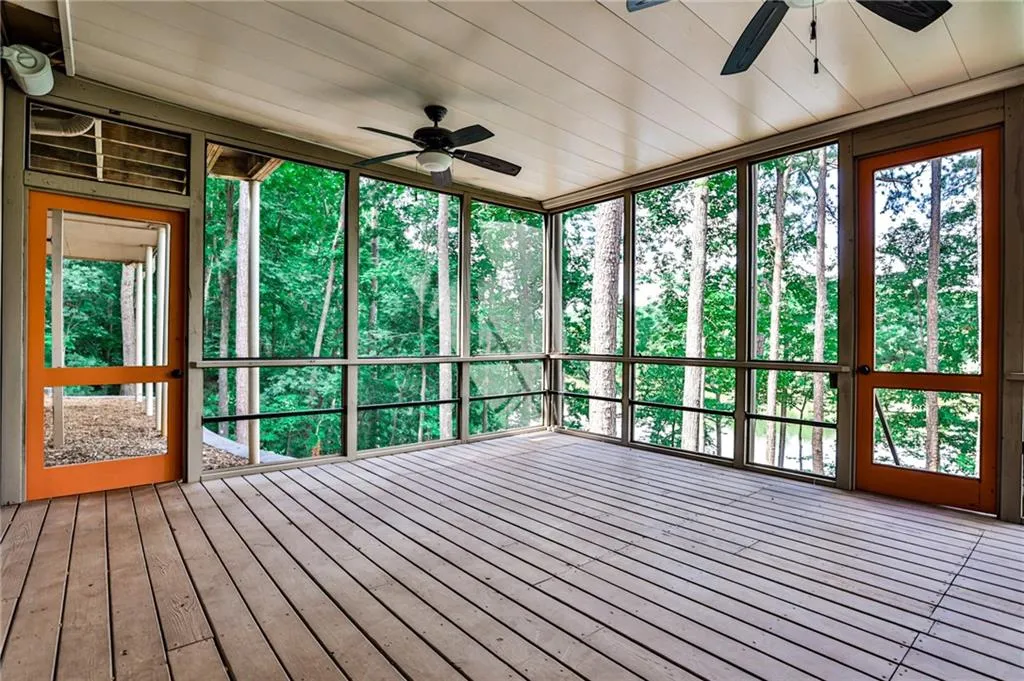 9615 Huntcliff Trace, Sandy Springs, Georgia 30350, 6 Bedrooms Bedrooms, ,5 BathroomsBathrooms,Residential,Sold,9615 Huntcliff Trace,7085946