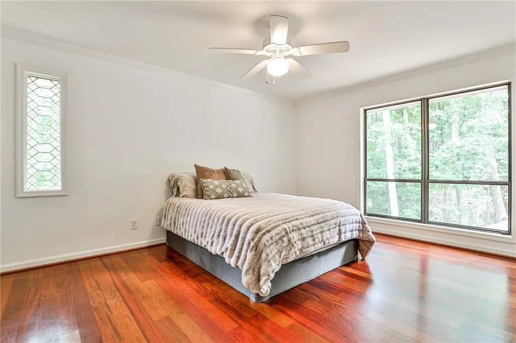9615 Huntcliff Trace, Sandy Springs, Georgia 30350, 6 Bedrooms Bedrooms, ,5 BathroomsBathrooms,Residential,Sold,9615 Huntcliff Trace,7085946