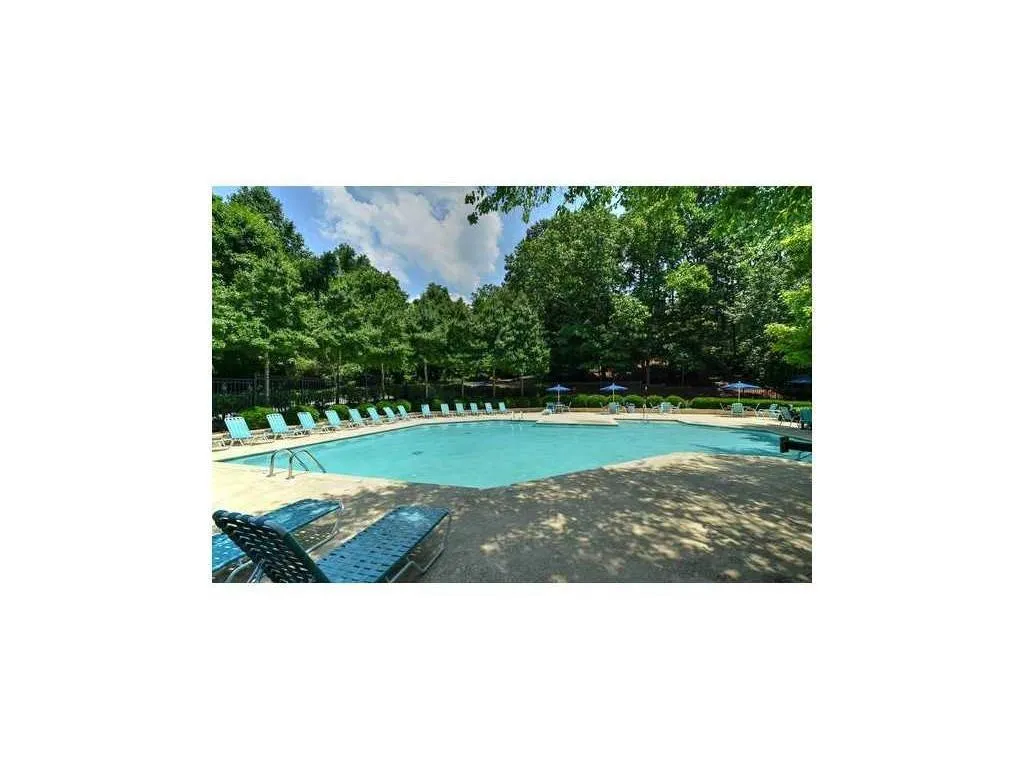 2015 Huntingdon Chase Unit 2015, Sandy Springs, Georgia 30350, 2 Bedrooms Bedrooms, ,2 BathroomsBathrooms,Residential,Sold,2015 Huntingdon Chase Unit 2015,5825162