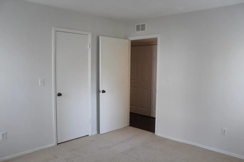 2015 Huntingdon Chase Unit 2015, Sandy Springs, Georgia 30350, 2 Bedrooms Bedrooms, ,2 BathroomsBathrooms,Residential,Sold,2015 Huntingdon Chase Unit 2015,5825162