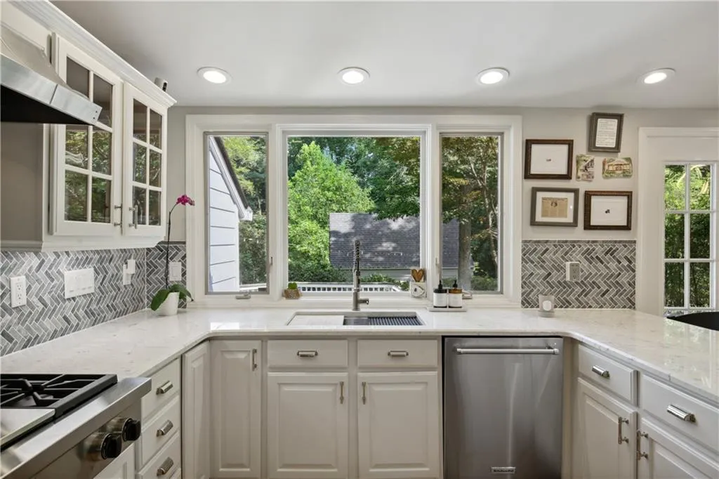 1403 Moores Mill Road Nw, Atlanta, Georgia 30327, 4 Bedrooms Bedrooms, 0 ,3 BathroomsBathrooms,Residential,For Sale,1403 Moores Mill Road Nw,7826150