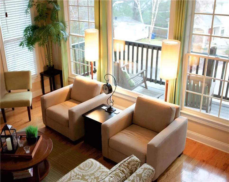 1055 Davis Circle Nw Unit R, Atlanta, Georgia 30318, 4 Bedrooms Bedrooms, ,3 BathroomsBathrooms,Residential,Sold,1055 Davis Circle Nw Unit R,5811898