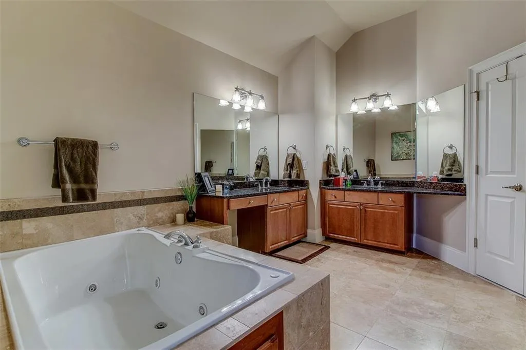 256 Mount Vernon Cove, Atlanta, Georgia 30328, 5 Bedrooms Bedrooms, ,5 BathroomsBathrooms,Residential,Sold,256 Mount Vernon Cove,5819984