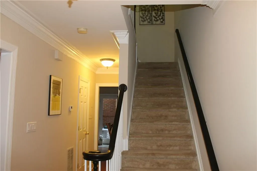 109 Mount Vernon Circle, Sandy Springs, Georgia 30338, 2 Bedrooms Bedrooms, ,2 BathroomsBathrooms,Residential,Sold,109 Mount Vernon Circle,5778589