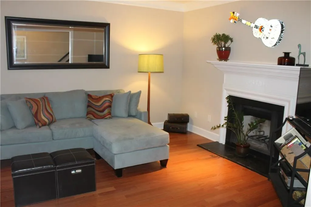 109 Mount Vernon Circle, Sandy Springs, Georgia 30338, 2 Bedrooms Bedrooms, ,2 BathroomsBathrooms,Residential,Sold,109 Mount Vernon Circle,5778589
