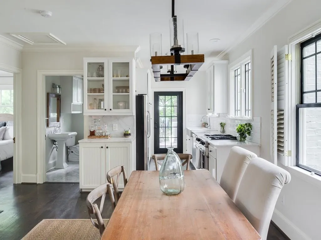2192 Edison Avenue Ne, Atlanta, Georgia 30305, 3 Bedrooms Bedrooms, ,3 BathroomsBathrooms,Residential,Sold,2192 Edison Avenue Ne,5845966