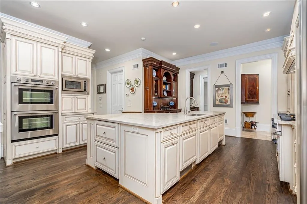 635 Mount Vernon Highway Nw, Sandy Springs, Georgia 30327, 5 Bedrooms Bedrooms, ,6 BathroomsBathrooms,Residential,Sold,635 Mount Vernon Highway Nw,7054126 635 Mount Vernon Highway Nw, Sandy Springs, Georgia 30327, 5 Bedrooms Bedrooms, ,6 BathroomsBathrooms,Residential,Sold,635 Mount Vernon Highway Nw,7054126