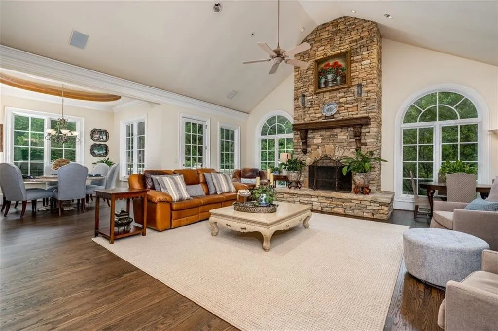 635 Mount Vernon Highway Nw, Sandy Springs, Georgia 30327, 5 Bedrooms Bedrooms, ,6 BathroomsBathrooms,Residential,Sold,635 Mount Vernon Highway Nw,7054126 635 Mount Vernon Highway Nw, Sandy Springs, Georgia 30327, 5 Bedrooms Bedrooms, ,6 BathroomsBathrooms,Residential,Sold,635 Mount Vernon Highway Nw,7054126