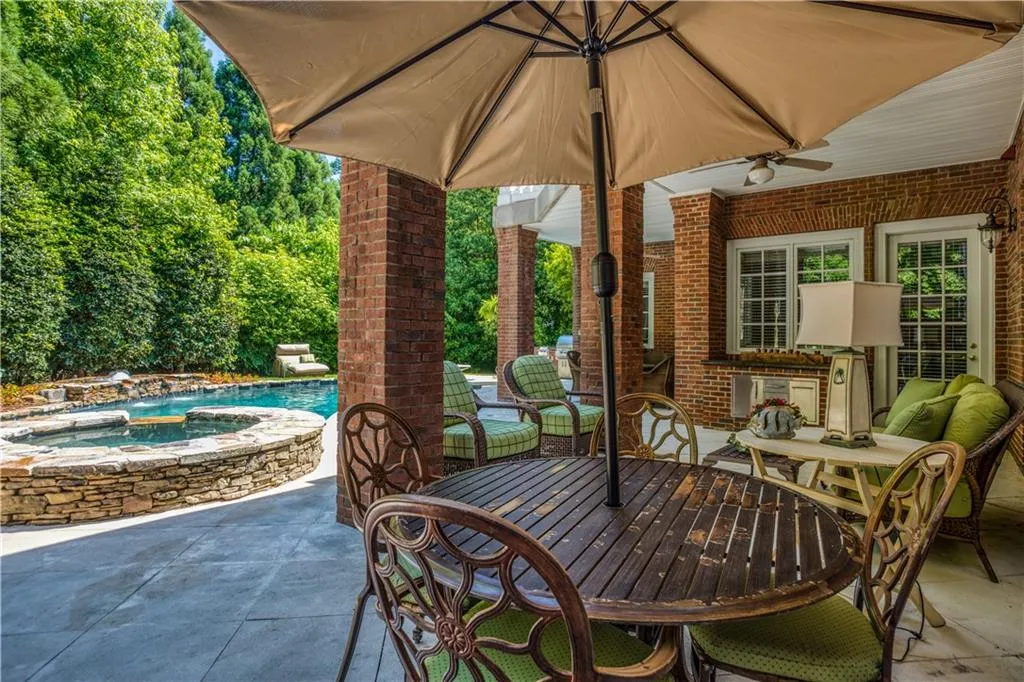 635 Mount Vernon Highway Nw, Sandy Springs, Georgia 30327, 5 Bedrooms Bedrooms, ,6 BathroomsBathrooms,Residential,Sold,635 Mount Vernon Highway Nw,7054126 635 Mount Vernon Highway Nw, Sandy Springs, Georgia 30327, 5 Bedrooms Bedrooms, ,6 BathroomsBathrooms,Residential,Sold,635 Mount Vernon Highway Nw,7054126