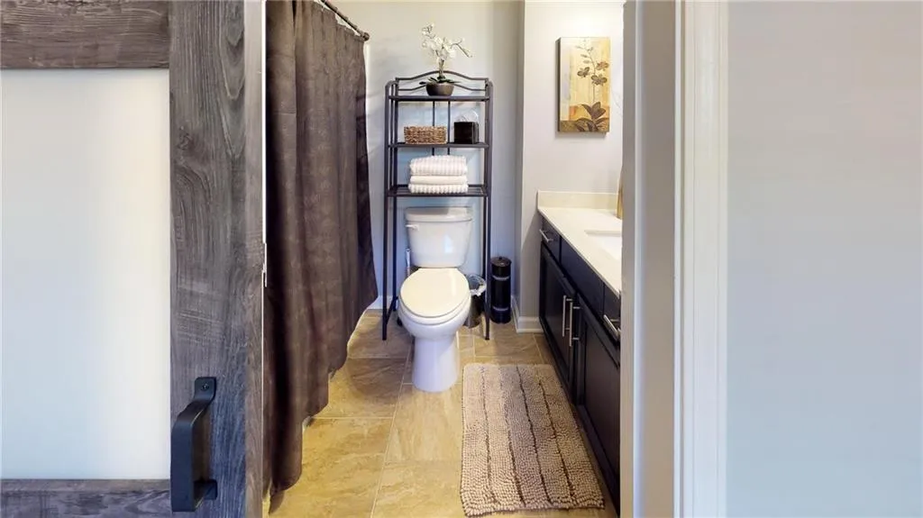 7405 Glisten Avenue, Atlanta, Georgia 30328, 3 Bedrooms Bedrooms, ,3 BathroomsBathrooms,Residential,Sold,7405 Glisten Avenue,6509222