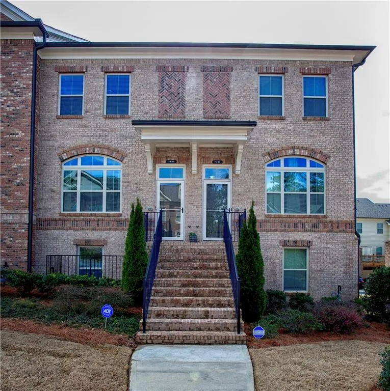 7405 Glisten Avenue, Atlanta, Georgia 30328, 3 Bedrooms Bedrooms, ,3 BathroomsBathrooms,Residential,Sold,7405 Glisten Avenue,6509222