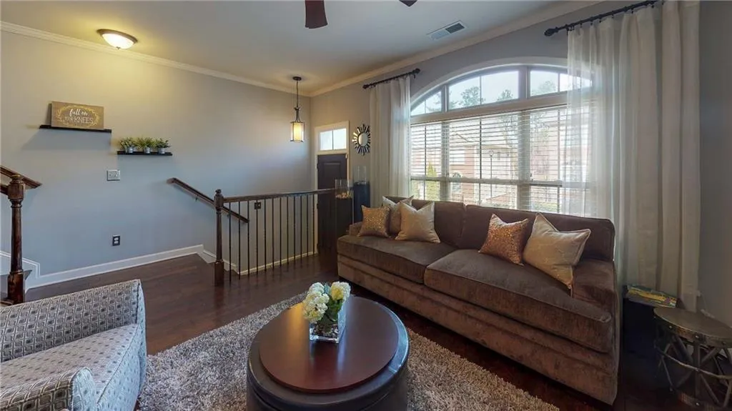 7405 Glisten Avenue, Atlanta, Georgia 30328, 3 Bedrooms Bedrooms, ,3 BathroomsBathrooms,Residential,Sold,7405 Glisten Avenue,6509222