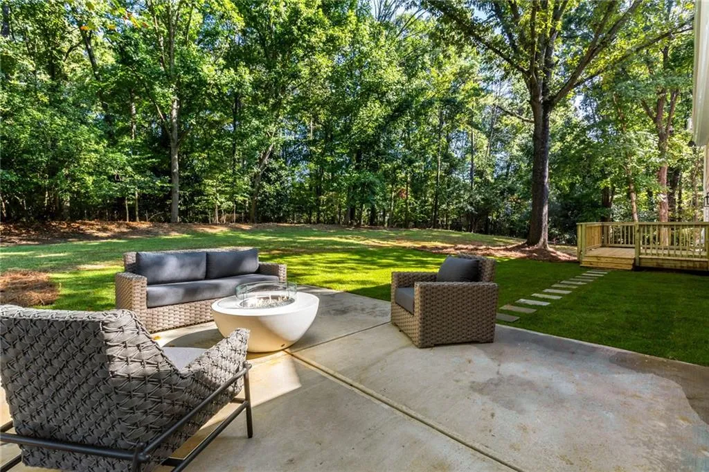 7181 Twin Branch Court, Atlanta, Georgia 30328, 4 Bedrooms Bedrooms, ,4 BathroomsBathrooms,Residential,Sold,7181 Twin Branch Court,7466661