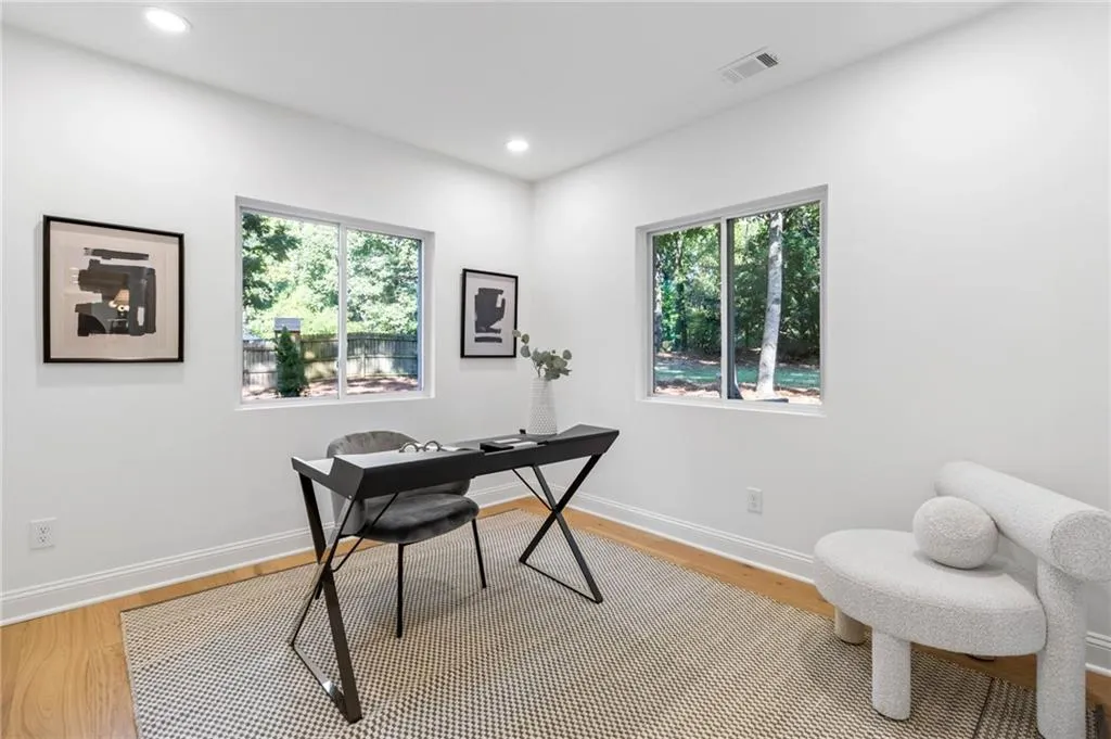 7181 Twin Branch Court, Atlanta, Georgia 30328, 4 Bedrooms Bedrooms, ,4 BathroomsBathrooms,Residential,Sold,7181 Twin Branch Court,7466661