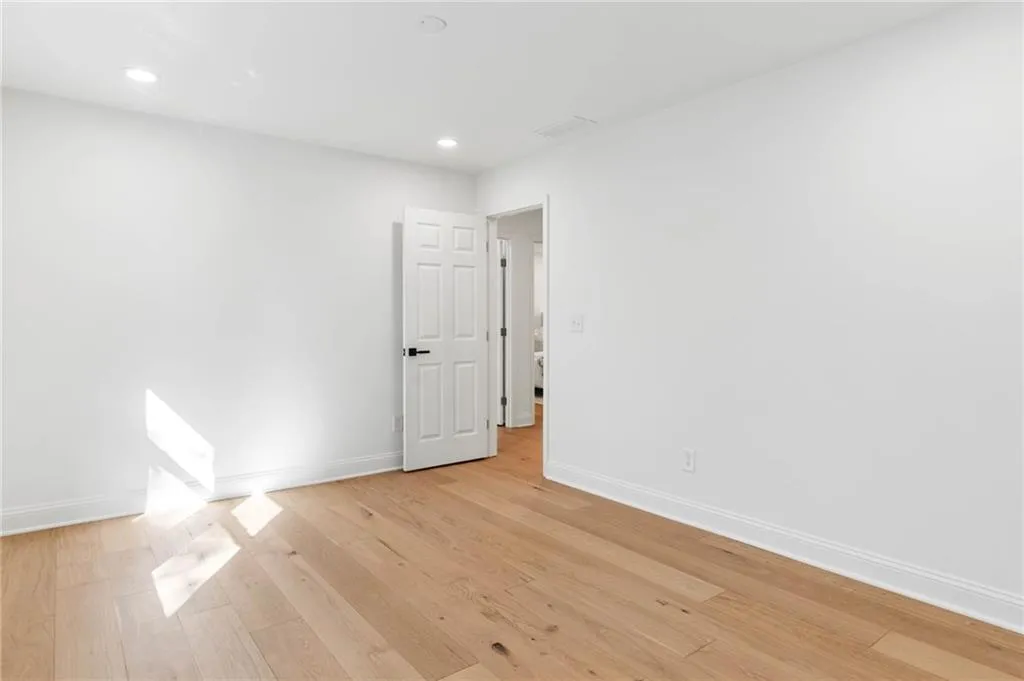 7181 Twin Branch Court, Atlanta, Georgia 30328, 4 Bedrooms Bedrooms, ,4 BathroomsBathrooms,Residential,Sold,7181 Twin Branch Court,7466661