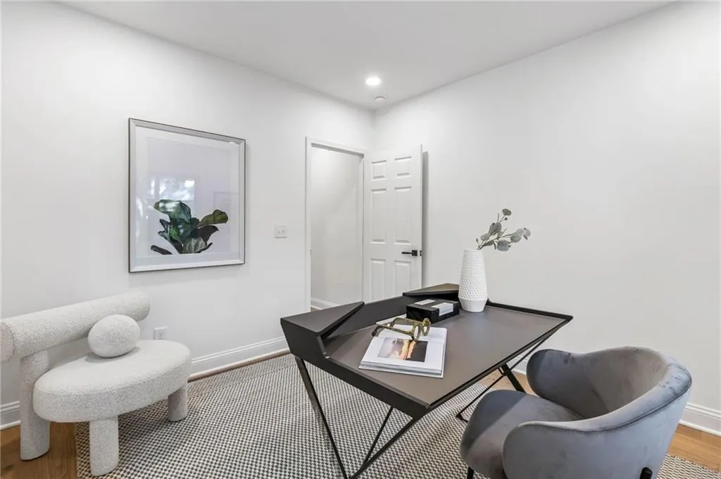 7181 Twin Branch Court, Atlanta, Georgia 30328, 4 Bedrooms Bedrooms, ,4 BathroomsBathrooms,Residential,Sold,7181 Twin Branch Court,7466661