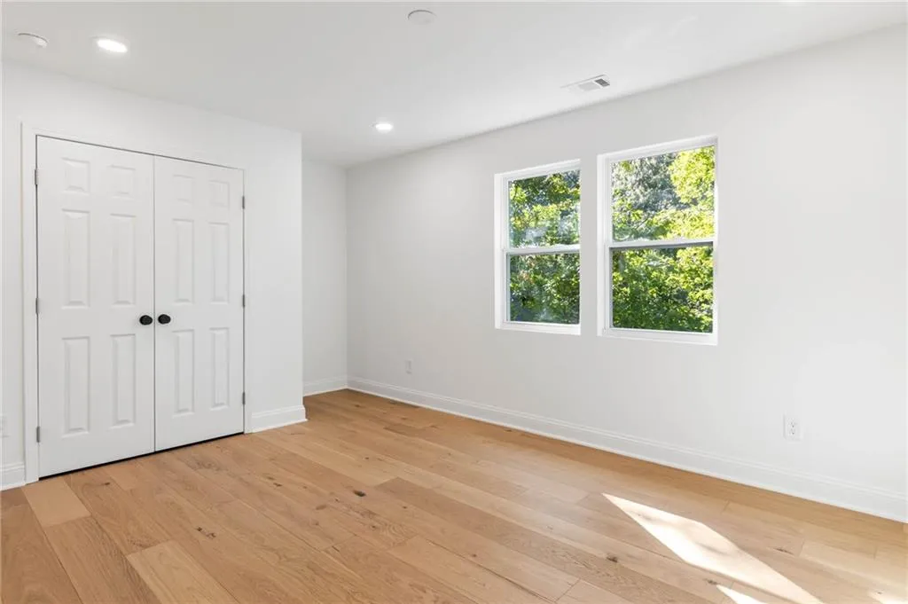 7181 Twin Branch Court, Atlanta, Georgia 30328, 4 Bedrooms Bedrooms, ,4 BathroomsBathrooms,Residential,Sold,7181 Twin Branch Court,7466661