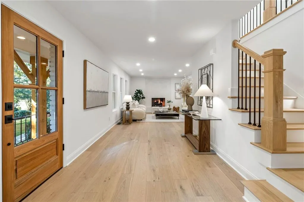 7181 Twin Branch Court, Atlanta, Georgia 30328, 4 Bedrooms Bedrooms, ,4 BathroomsBathrooms,Residential,Sold,7181 Twin Branch Court,7466661