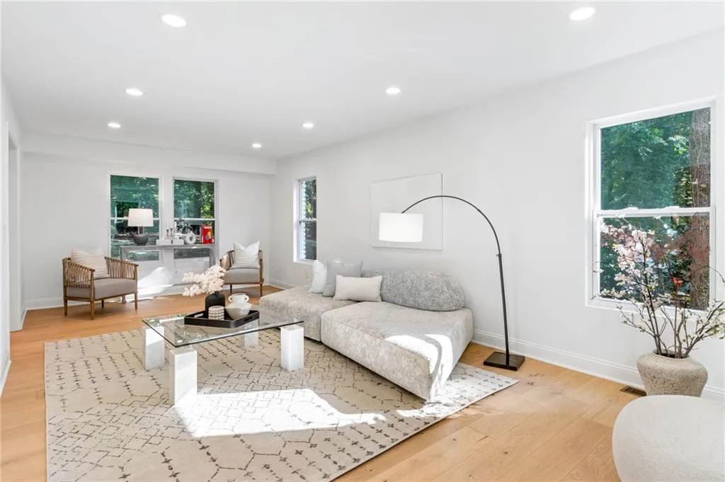 7181 Twin Branch Court, Atlanta, Georgia 30328, 4 Bedrooms Bedrooms, ,4 BathroomsBathrooms,Residential,Sold,7181 Twin Branch Court,7466661