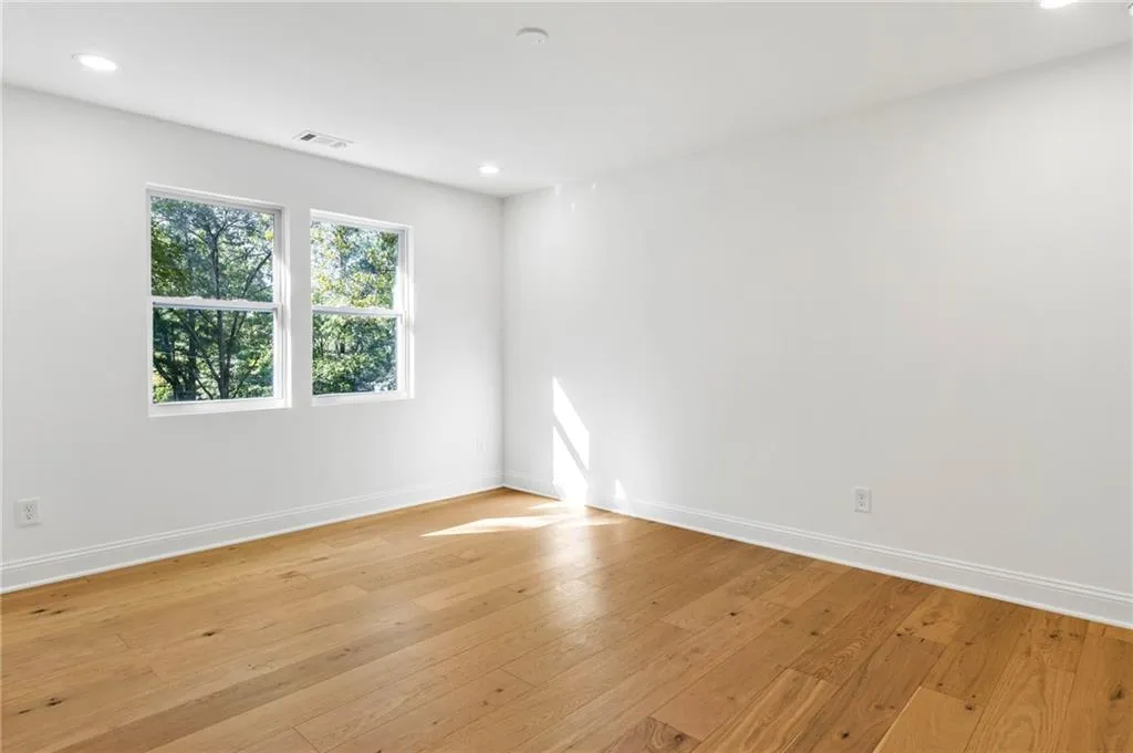 7181 Twin Branch Court, Atlanta, Georgia 30328, 4 Bedrooms Bedrooms, ,4 BathroomsBathrooms,Residential,Sold,7181 Twin Branch Court,7466661