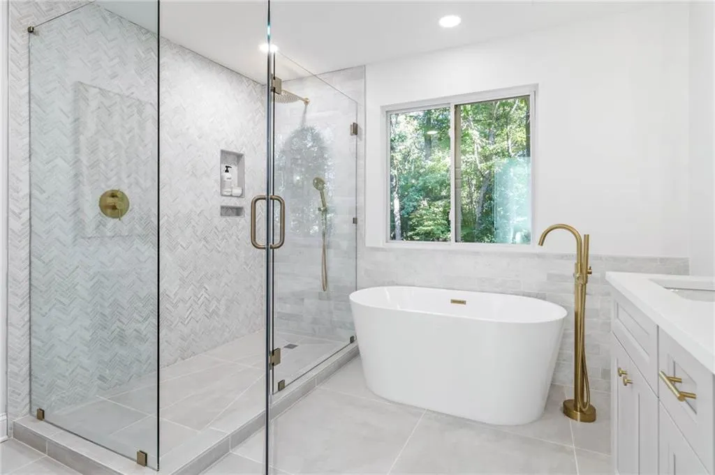 7181 Twin Branch Court, Atlanta, Georgia 30328, 4 Bedrooms Bedrooms, ,4 BathroomsBathrooms,Residential,Sold,7181 Twin Branch Court,7466661