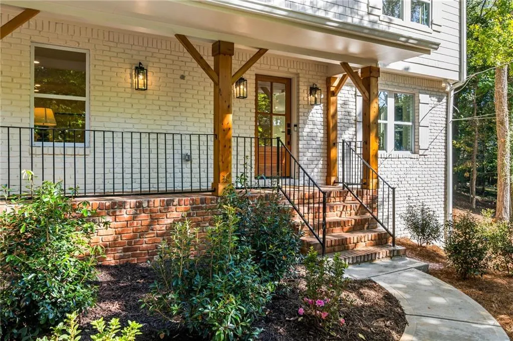 7181 Twin Branch Court, Atlanta, Georgia 30328, 4 Bedrooms Bedrooms, ,4 BathroomsBathrooms,Residential,Sold,7181 Twin Branch Court,7466661