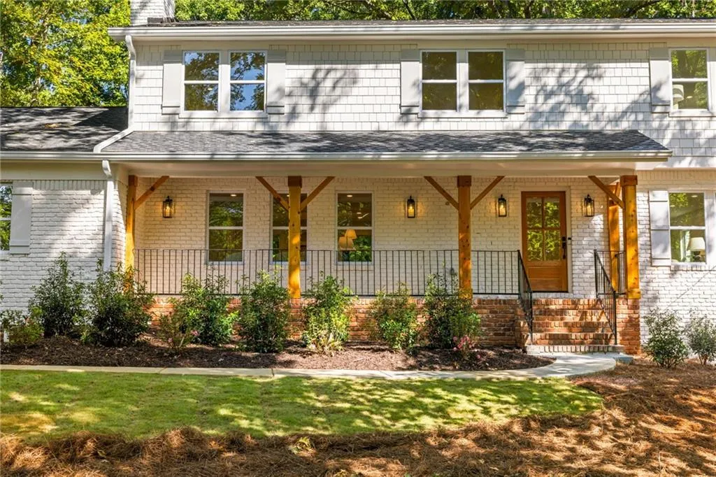 7181 Twin Branch Court, Atlanta, Georgia 30328, 4 Bedrooms Bedrooms, ,4 BathroomsBathrooms,Residential,Sold,7181 Twin Branch Court,7466661