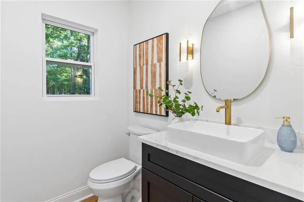 7181 Twin Branch Court, Atlanta, Georgia 30328, 4 Bedrooms Bedrooms, ,4 BathroomsBathrooms,Residential,Sold,7181 Twin Branch Court,7466661