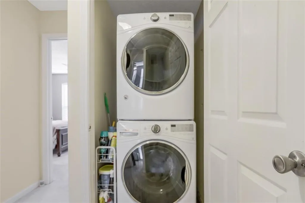 225 Winding River Drive Unit C, Sandy Springs, Georgia 30350, 2 Bedrooms Bedrooms, ,2 BathroomsBathrooms,Residential,Sold,225 Winding River Drive Unit C,6945753