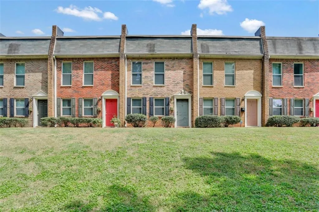 225 Winding River Drive Unit C, Sandy Springs, Georgia 30350, 2 Bedrooms Bedrooms, ,2 BathroomsBathrooms,Residential,Sold,225 Winding River Drive Unit C,6945753