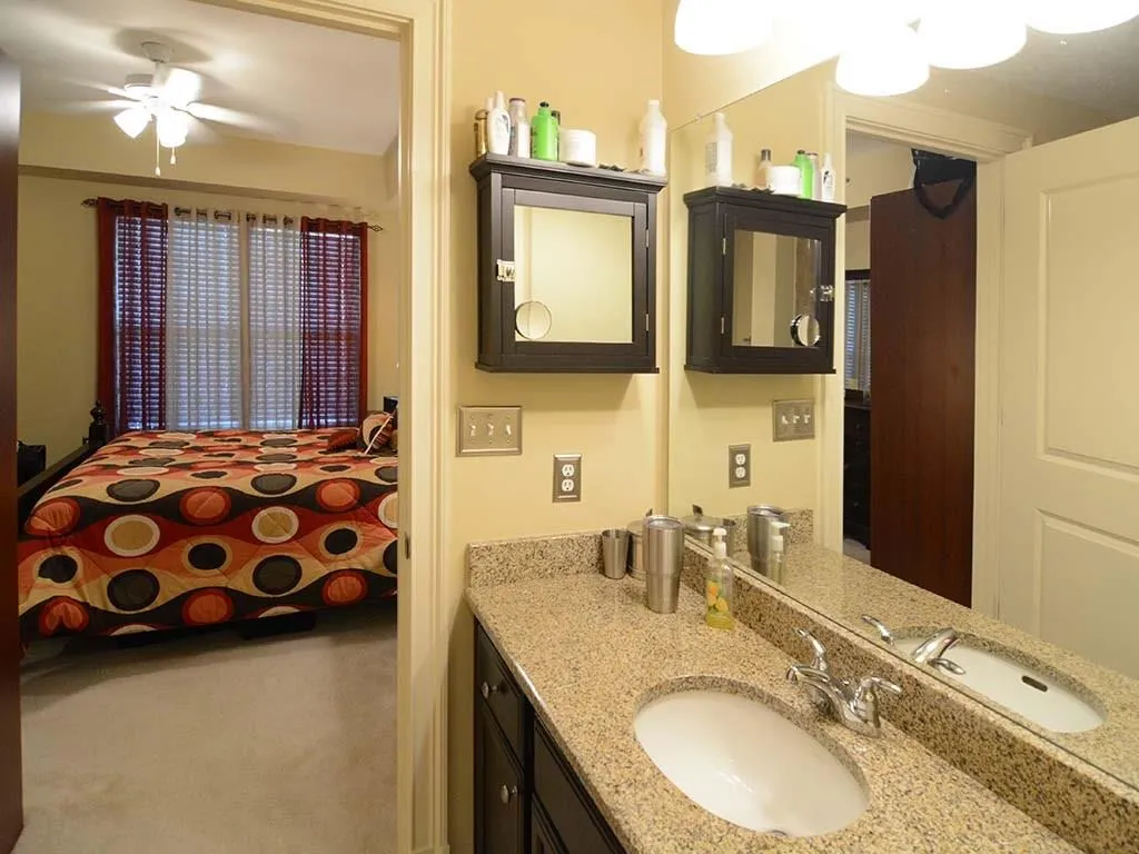 200 River Vista Drive Unit 620, Atlanta, Georgia 30339, 2 Bedrooms Bedrooms, ,2 BathroomsBathrooms,Residential,Sold,200 River Vista Drive Unit 620,5744943