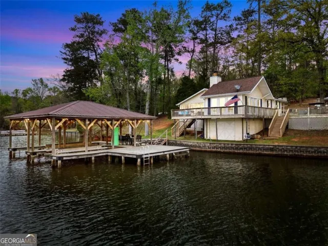 216 Deep Water Road, Mansfield, Georgia 30055