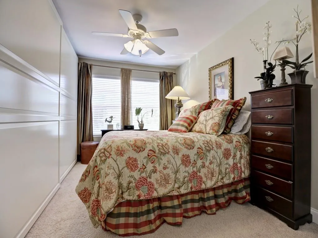 6980 Roswell Road Unit C5, Atlanta, Georgia 30328, 2 Bedrooms Bedrooms, ,2 BathroomsBathrooms,Residential,Sold,6980 Roswell Road Unit C5,5707660