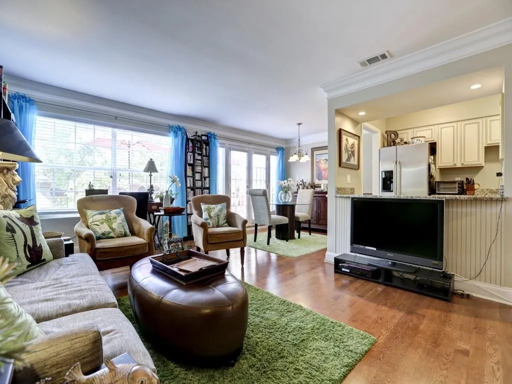 6980 Roswell Road Unit C5, Atlanta, Georgia 30328, 2 Bedrooms Bedrooms, ,2 BathroomsBathrooms,Residential,Sold,6980 Roswell Road Unit C5,5707660