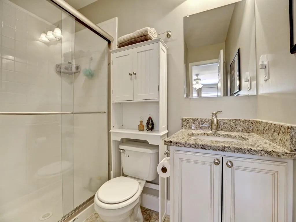 6980 Roswell Road Unit C5, Atlanta, Georgia 30328, 2 Bedrooms Bedrooms, ,2 BathroomsBathrooms,Residential,Sold,6980 Roswell Road Unit C5,5707660