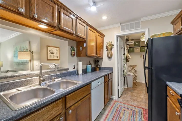 525 Warm Springs Circle, Roswell, Georgia 30075