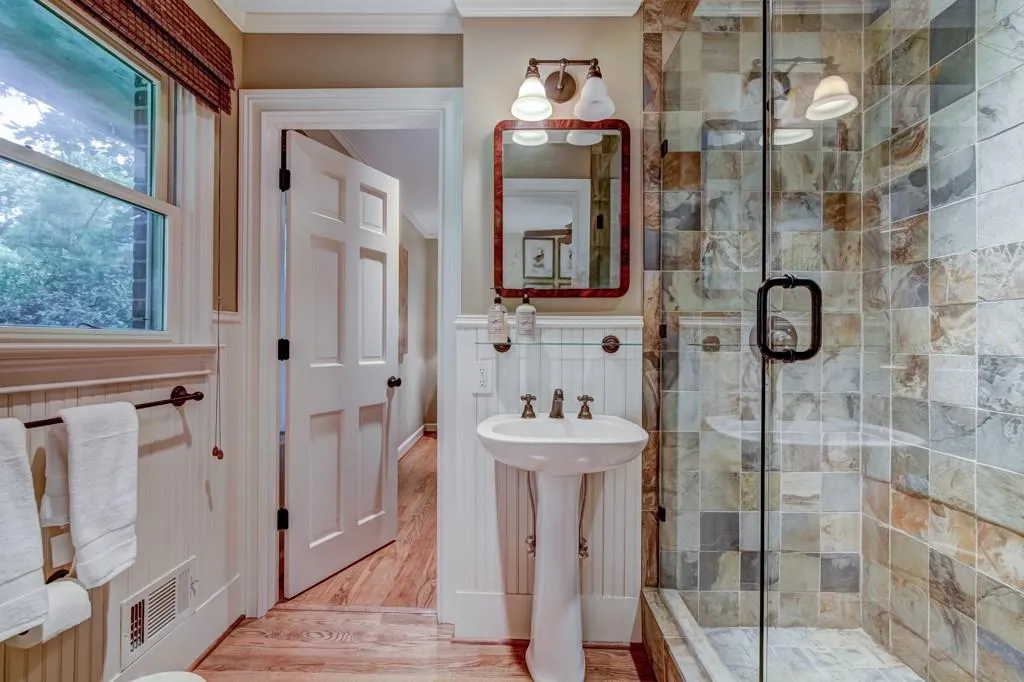 6580 Williamson Drive, Sandy Springs, Georgia 30328, 3 Bedrooms Bedrooms, ,3 BathroomsBathrooms,Residential,Sold,6580 Williamson Drive,6038080