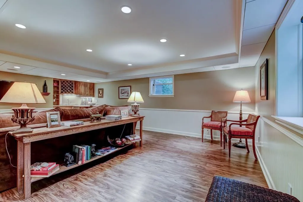 6580 Williamson Drive, Sandy Springs, Georgia 30328, 3 Bedrooms Bedrooms, ,3 BathroomsBathrooms,Residential,Sold,6580 Williamson Drive,6038080