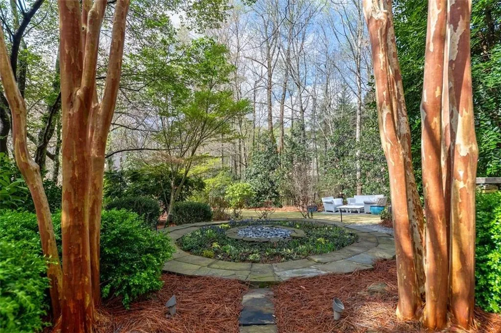 5016 Green Pine Drive Ne, Sandy Springs, Georgia 30342, 5 Bedrooms Bedrooms, ,5 BathroomsBathrooms,Residential,Sold,5016 Green Pine Drive Ne,6696584