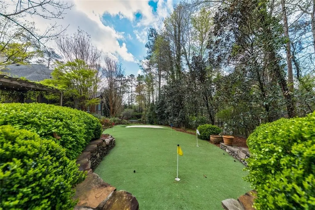 5016 Green Pine Drive Ne, Sandy Springs, Georgia 30342, 5 Bedrooms Bedrooms, ,5 BathroomsBathrooms,Residential,Sold,5016 Green Pine Drive Ne,6696584