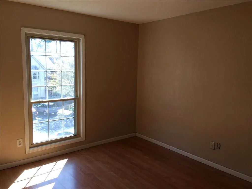 6851 Roswell Road Unit K9, Sandy Springs, Georgia 30328, 3 Bedrooms Bedrooms, ,2 BathroomsBathrooms,Residential,Sold,6851 Roswell Road Unit K9,5637119