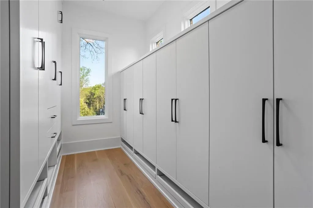 4815 Merlendale Court, Sandy Springs, Georgia 30327, 5 Bedrooms Bedrooms, ,6 BathroomsBathrooms,Residential,Sold,4815 Merlendale Court,7458472