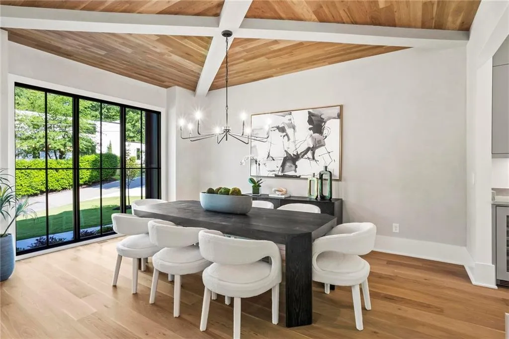 4815 Merlendale Court, Sandy Springs, Georgia 30327, 5 Bedrooms Bedrooms, ,6 BathroomsBathrooms,Residential,Sold,4815 Merlendale Court,7458472