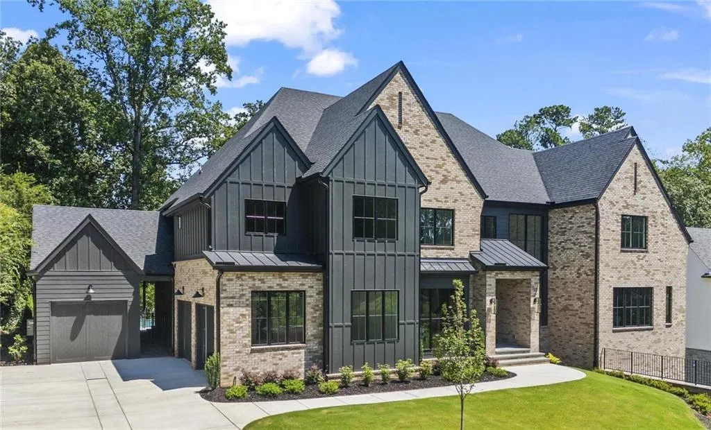 4815 Merlendale Court, Sandy Springs, Georgia 30327, 5 Bedrooms Bedrooms, ,6 BathroomsBathrooms,Residential,Sold,4815 Merlendale Court,7458472