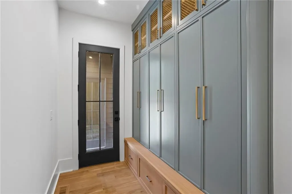 4815 Merlendale Court, Sandy Springs, Georgia 30327, 5 Bedrooms Bedrooms, ,6 BathroomsBathrooms,Residential,Sold,4815 Merlendale Court,7458472