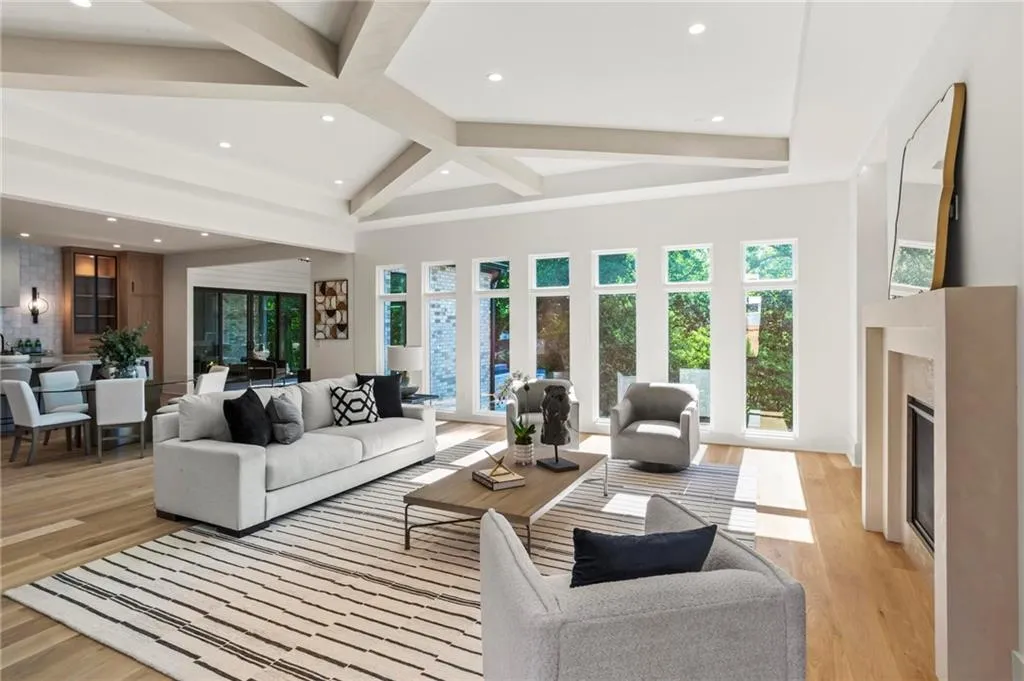 4815 Merlendale Court, Sandy Springs, Georgia 30327, 5 Bedrooms Bedrooms, ,6 BathroomsBathrooms,Residential,Sold,4815 Merlendale Court,7458472